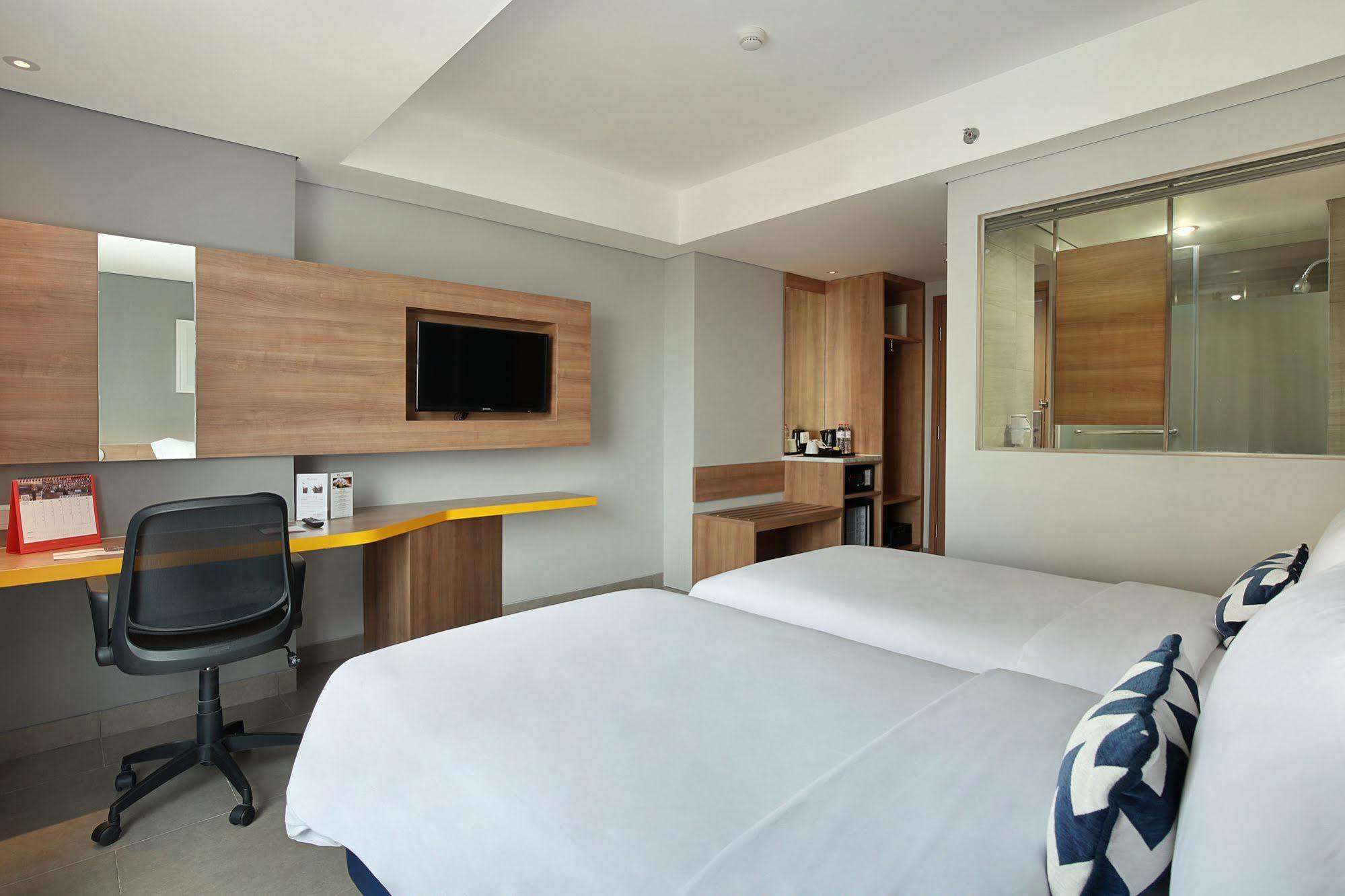 Swiss-Belinn Simatupang Yakarta Exterior foto